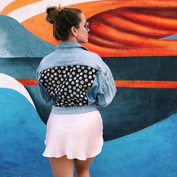 SOLD ✨VINTAGE GUESS DENIM JACKET - Picture 2 of 5